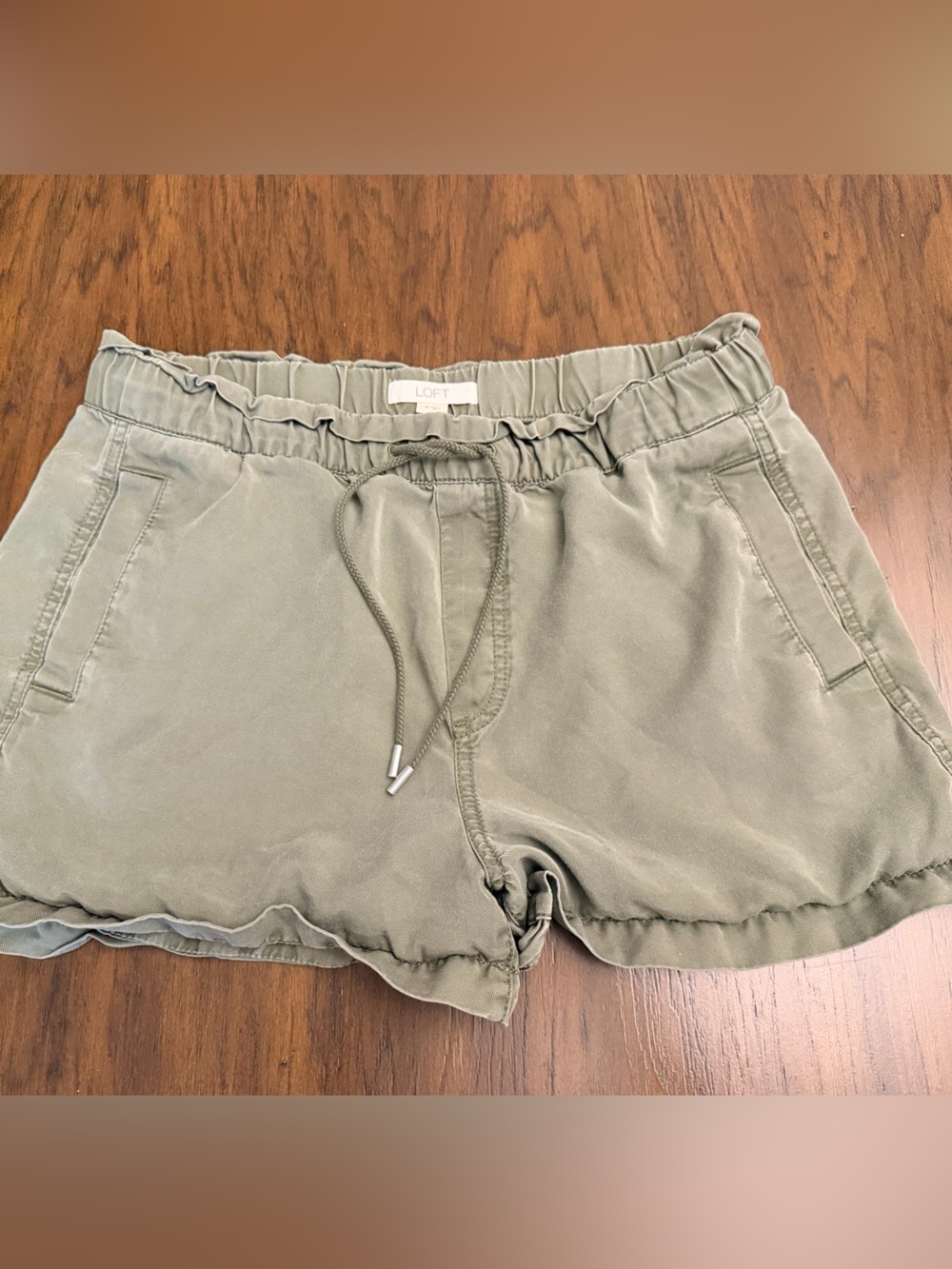 LOFT Olive Green Paperbag Shorts | Drawstring Waist | Size M